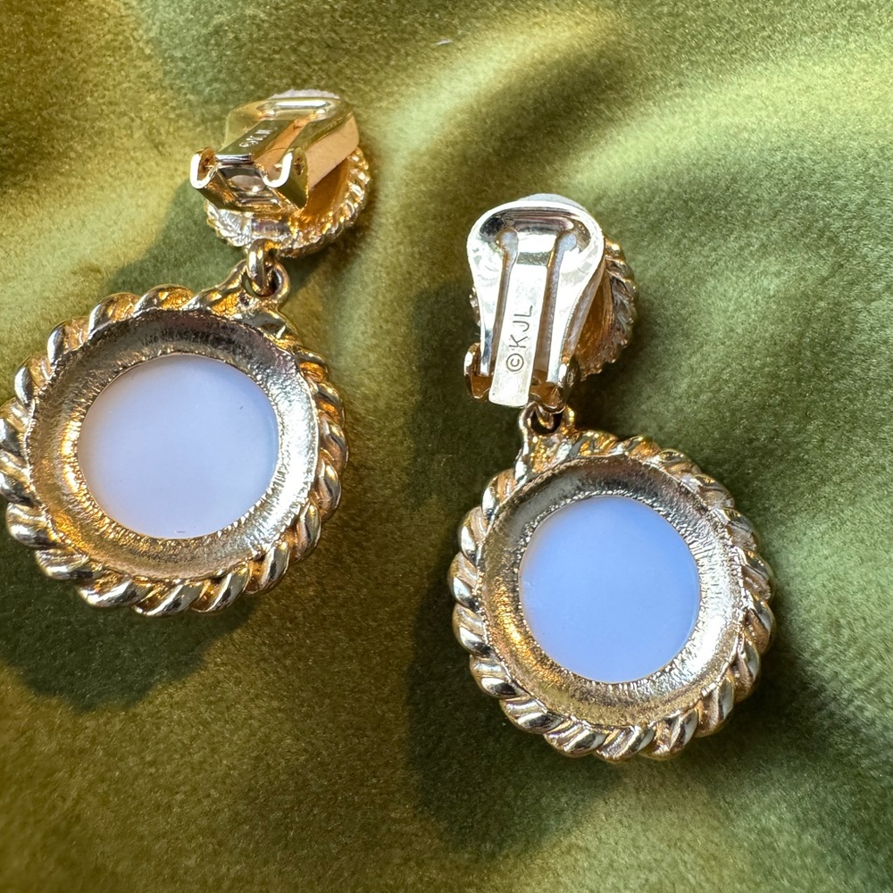 Kenneth Jay Lane Gold and White Statement Clip on Earrings - Picture 2 of 6